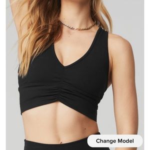 ALO yoga wild thing bra black size small